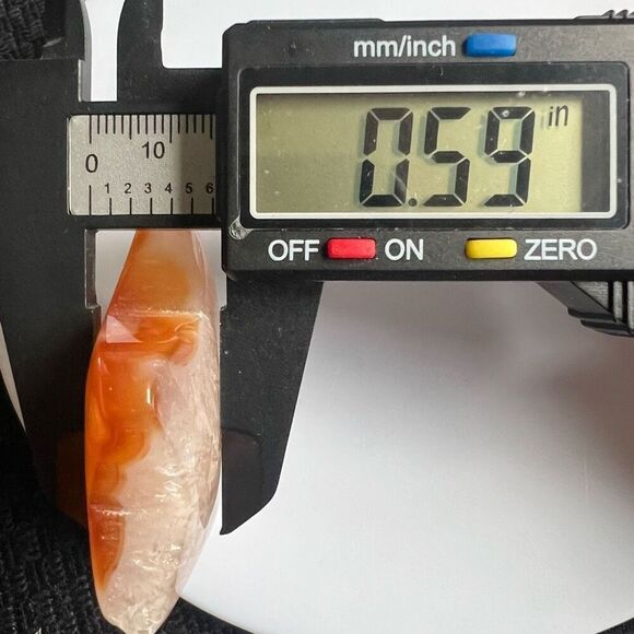 Carnelian Crystal Star Carving (3)‎ - Picture 7 of 9